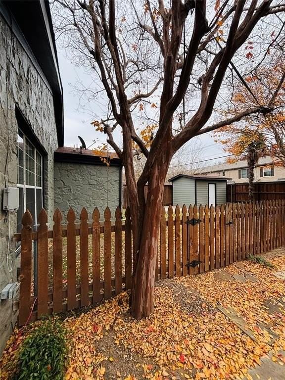 4902 W Mockingbird Ln - Photo 7 of 7