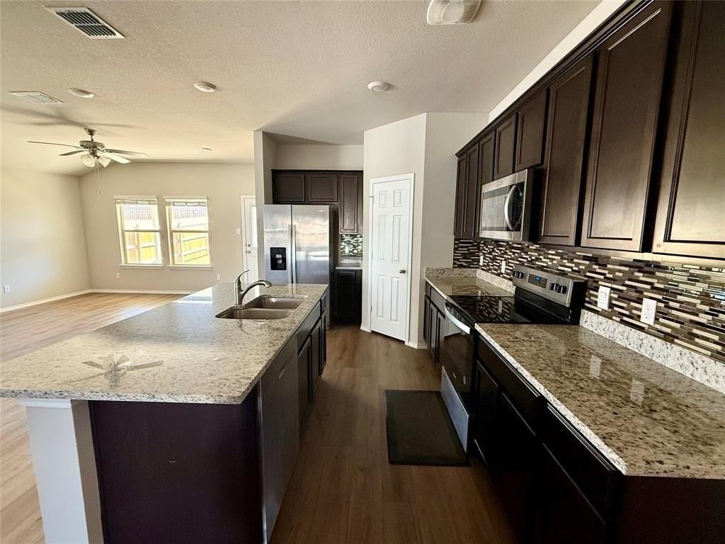 11420 Patera St - Photo 7 of 24