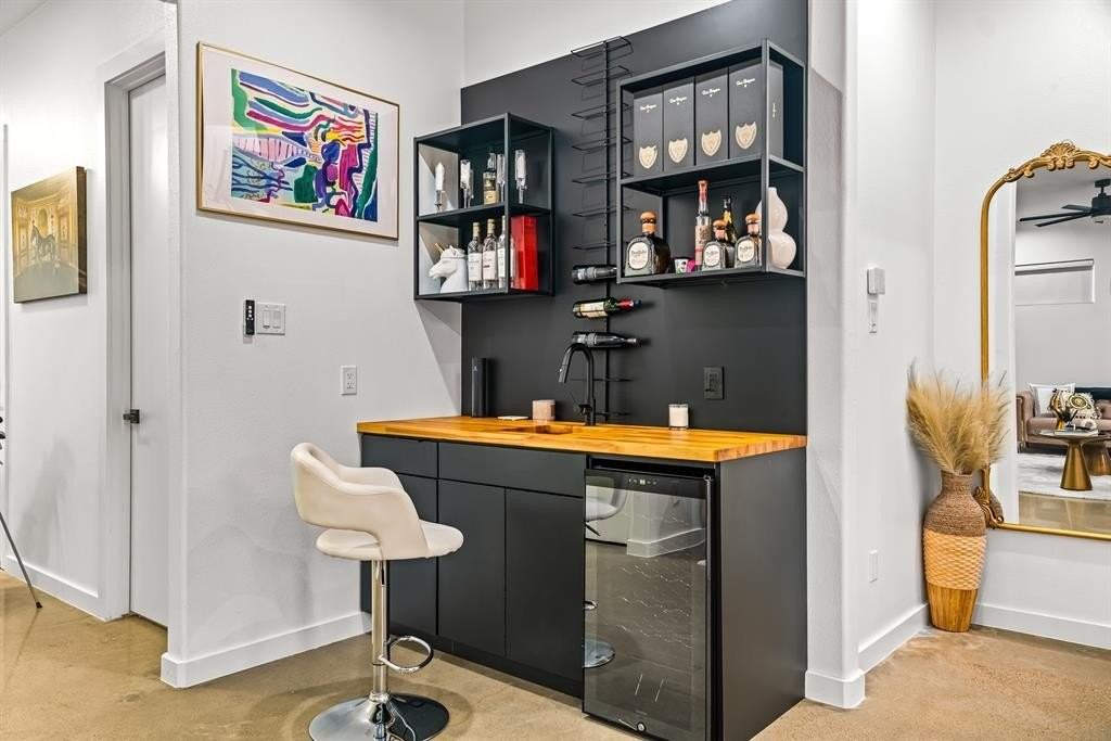 1211 Bonnie View Rd - Photo 7 of 33