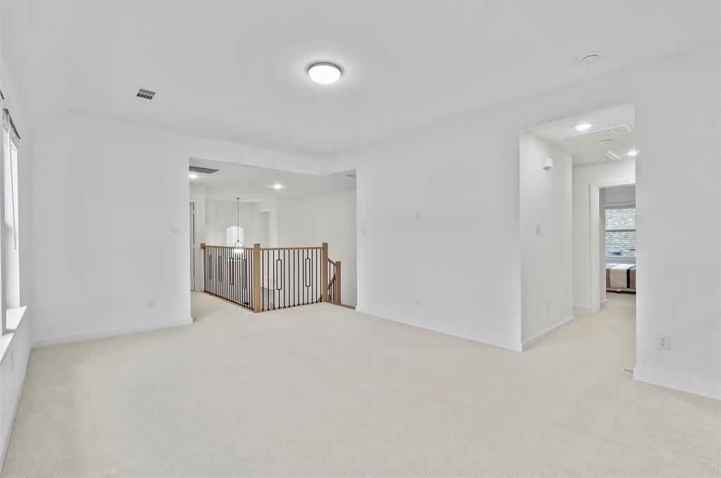 3101 Peartree Ln - Photo 4 of 26