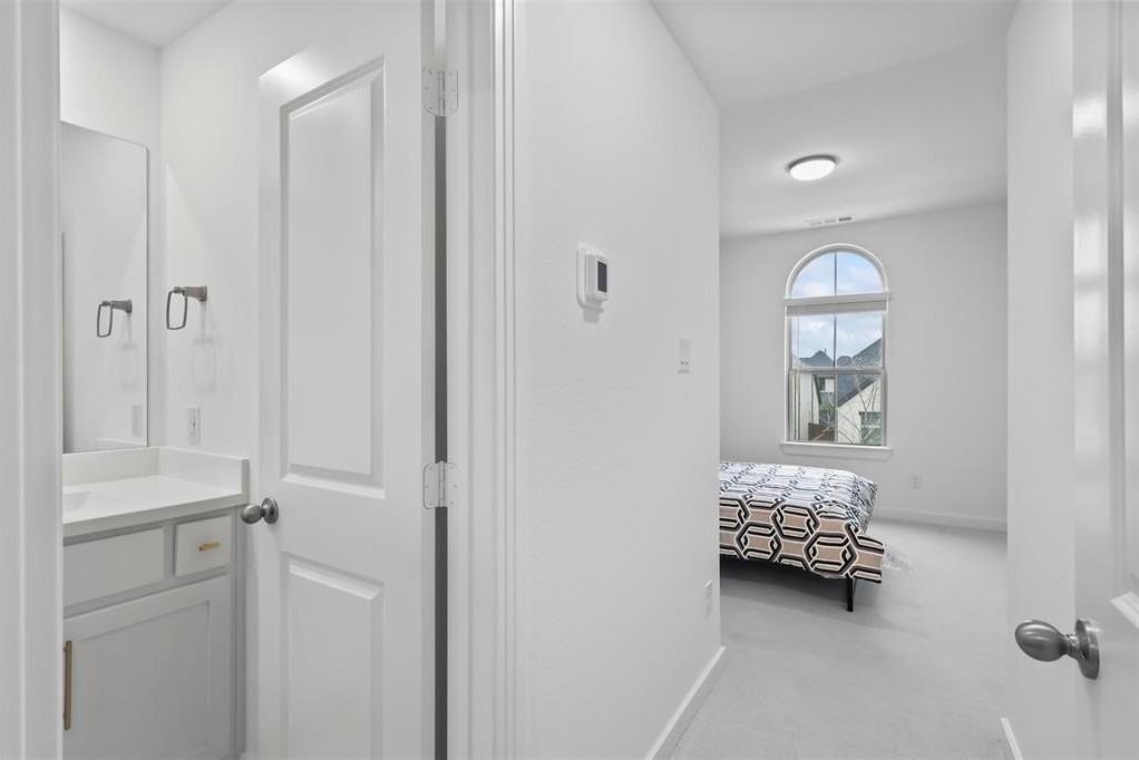 3101 Peartree Ln - Photo 5 of 26