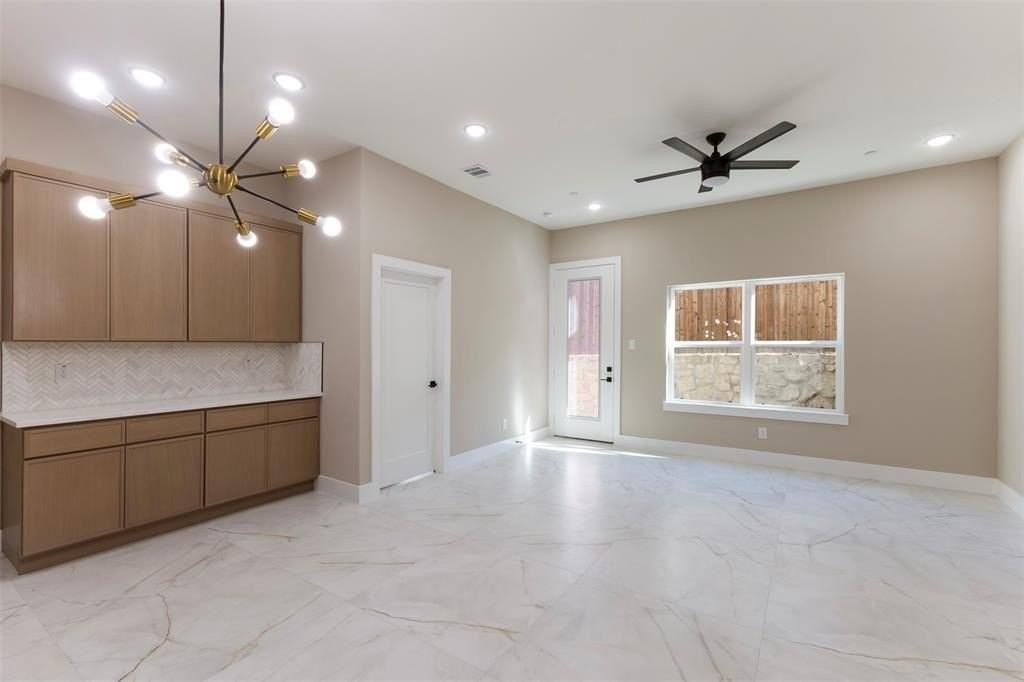 2370 Usmen Dr - Photo 4 of 20