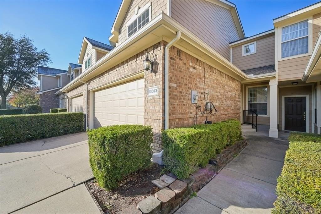 10013 Monastery Dr - Photo 2 of 16