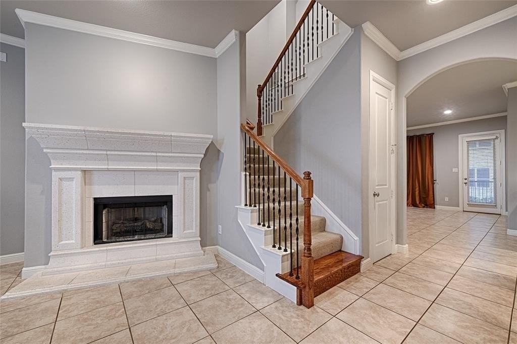 8329 Moore St - Photo 5 of 30