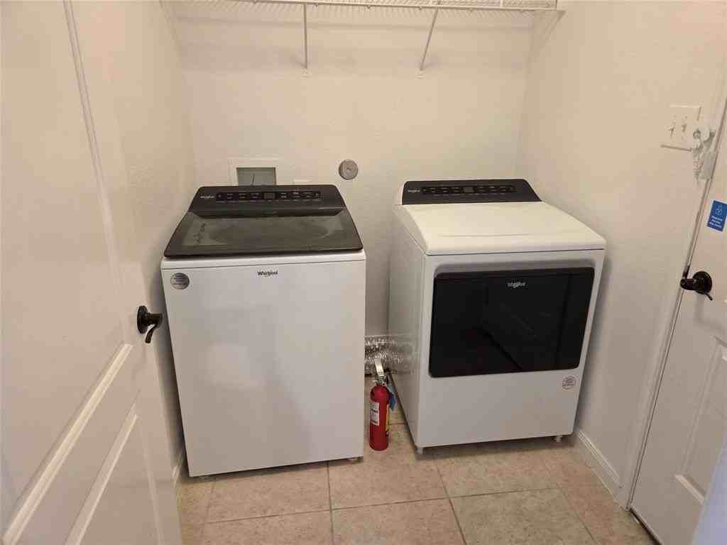 908 Oak Vly - Photo 6 of 17