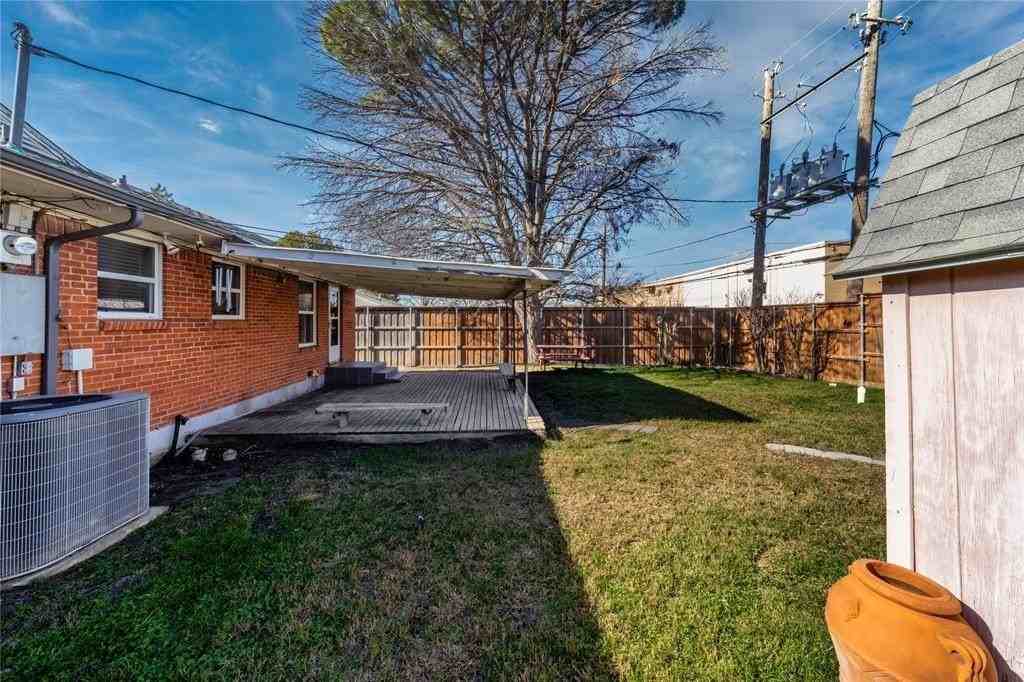 2605 San Medina Ave - Photo 5 of 27