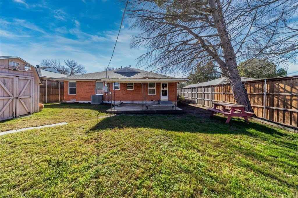 2605 San Medina Ave - Photo 6 of 27