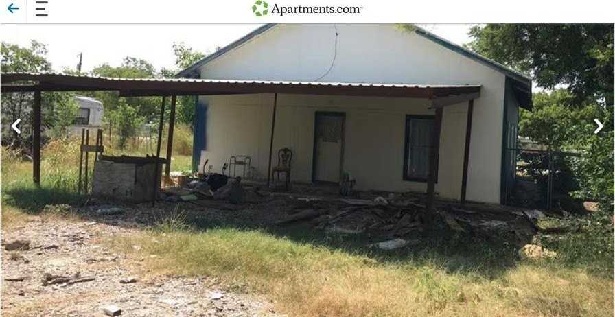 516 W 2nd St #406 - Photo 3 of 9