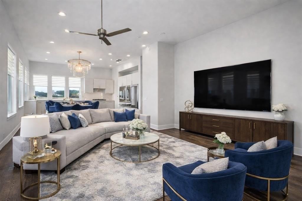 381 E Greenbriar Ln #1501 - Photo 2 of 39