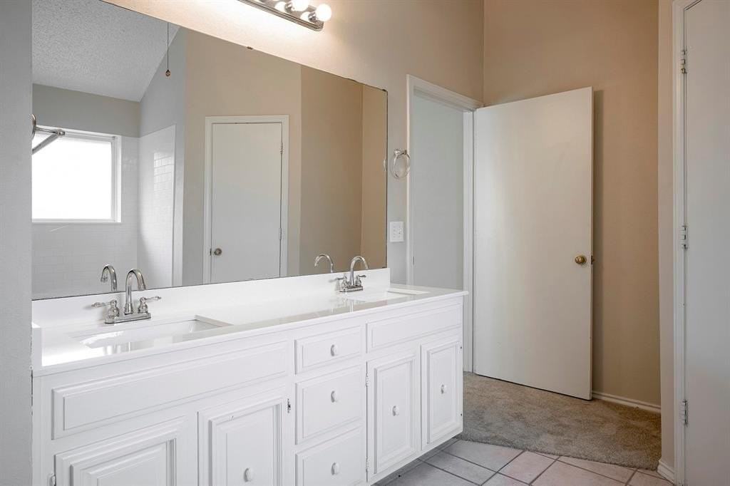 4449 Boston Dr - Photo 6 of 10