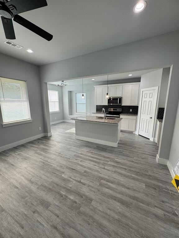 3115 Prairie Ave - Photo 4 of 18