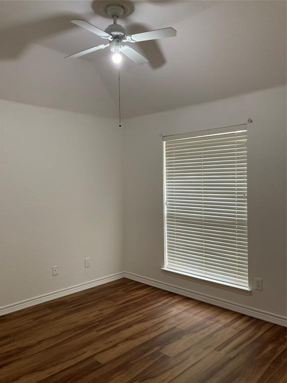 1616 Falmouth Dr - Photo 3 of 18