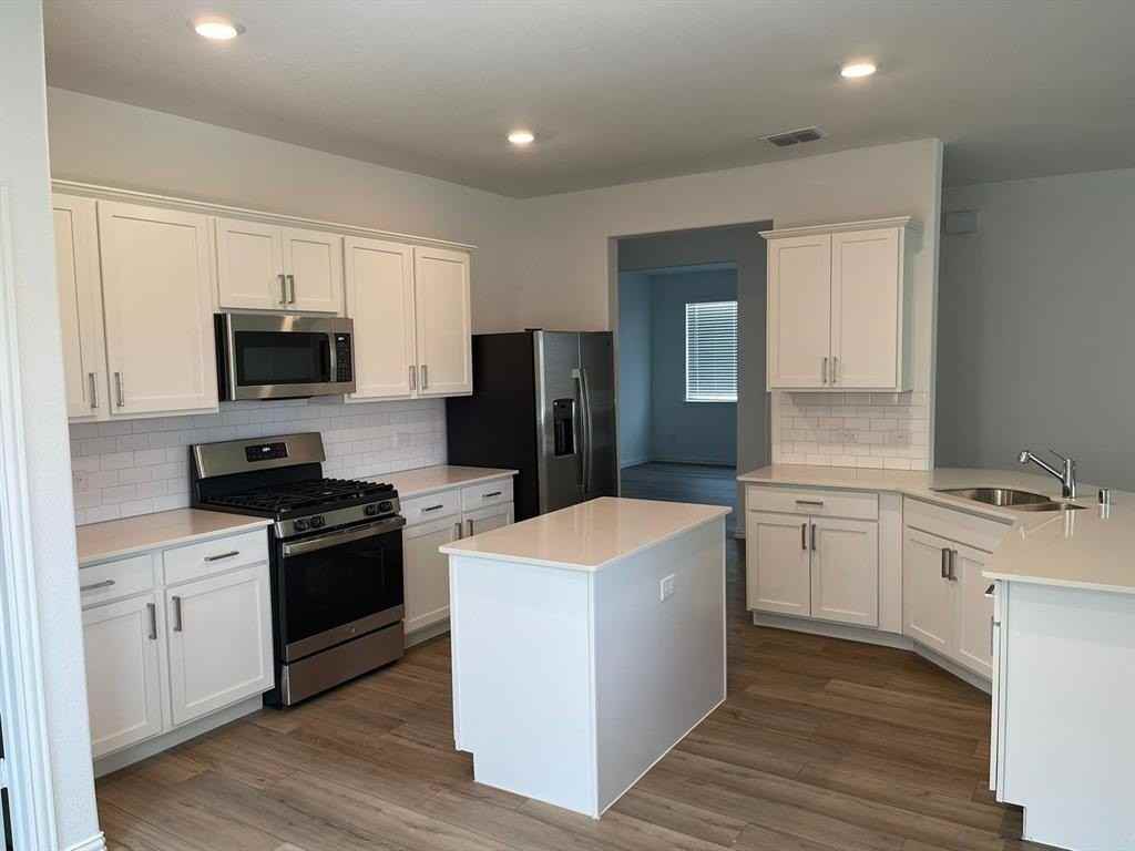 2644 Starwater Dr - Photo 5 of 28