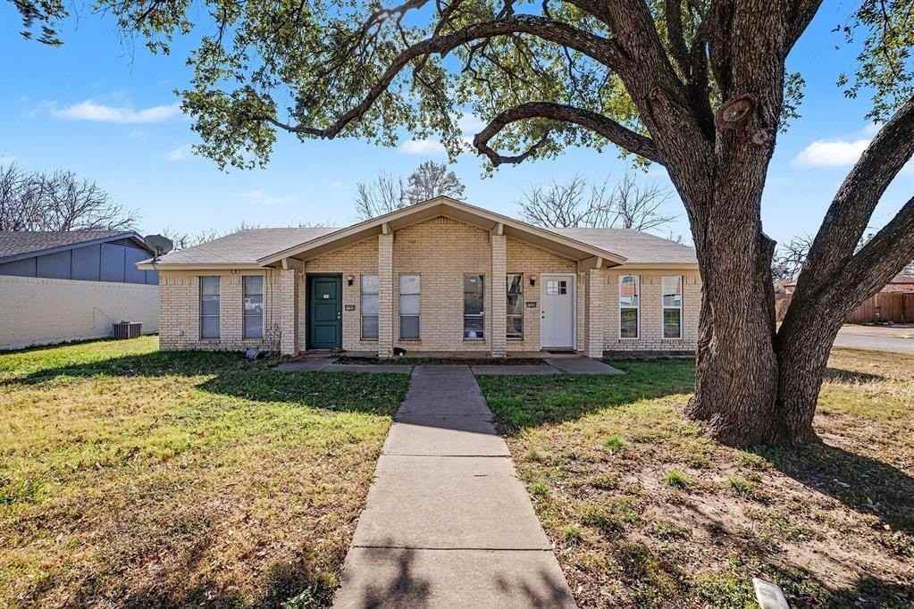 7700 Mary Dr #7702 - Photo 3 of 29