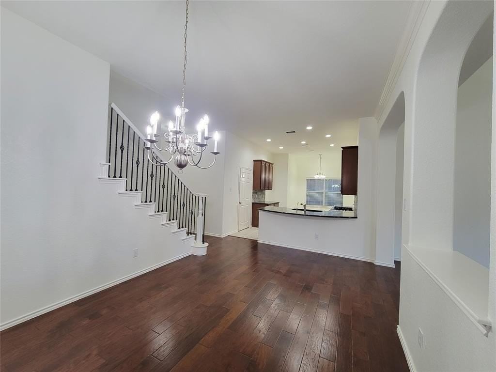 9320 Woodhurst Dr - Photo 5 of 16