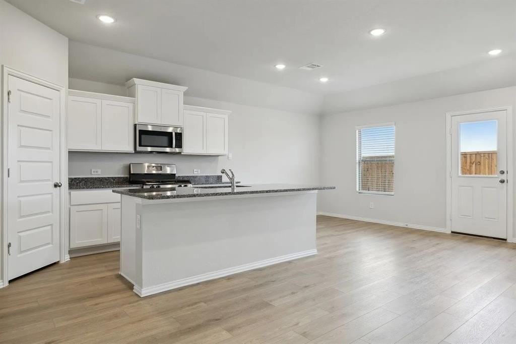 539 Forest Haven Dr - Photo 6 of 33