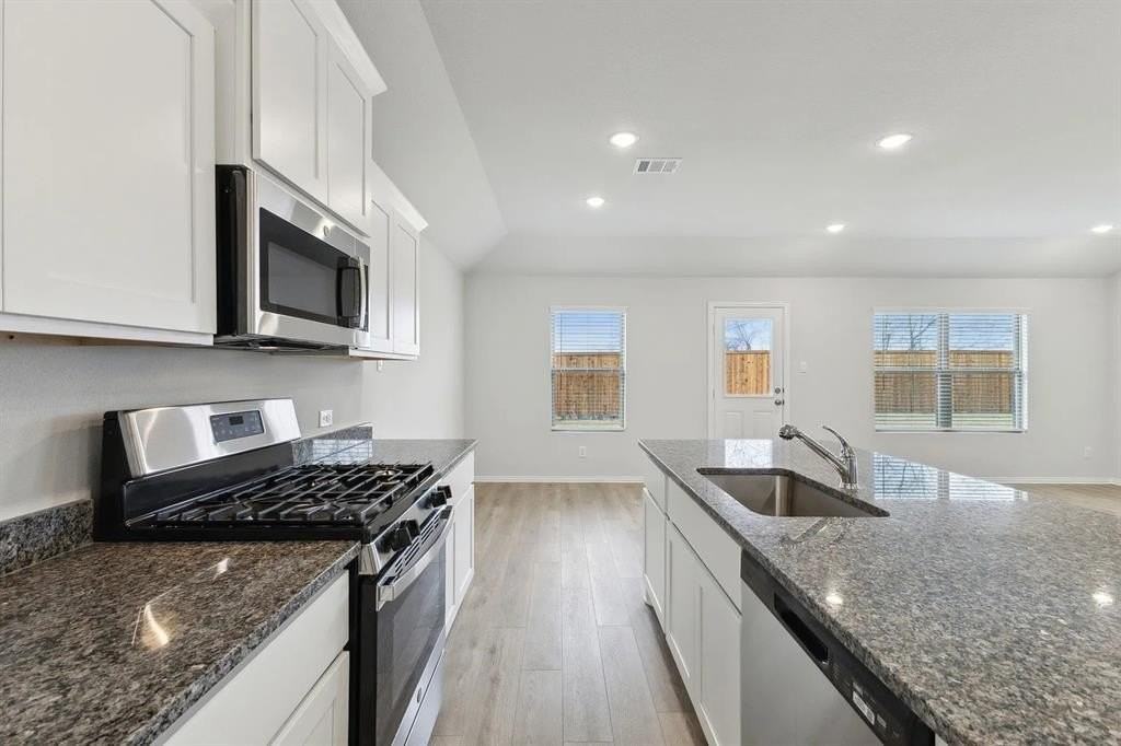 539 Forest Haven Dr - Photo 7 of 33