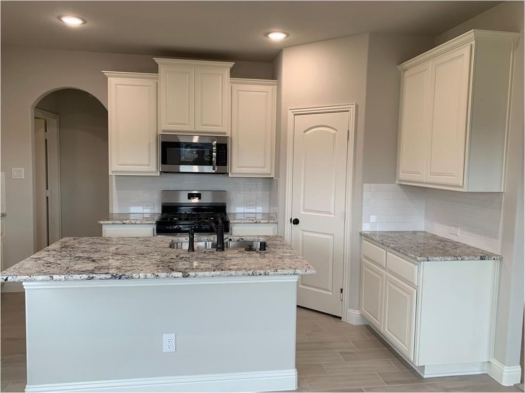 7803 Cottonwood Dr - Photo 7 of 30