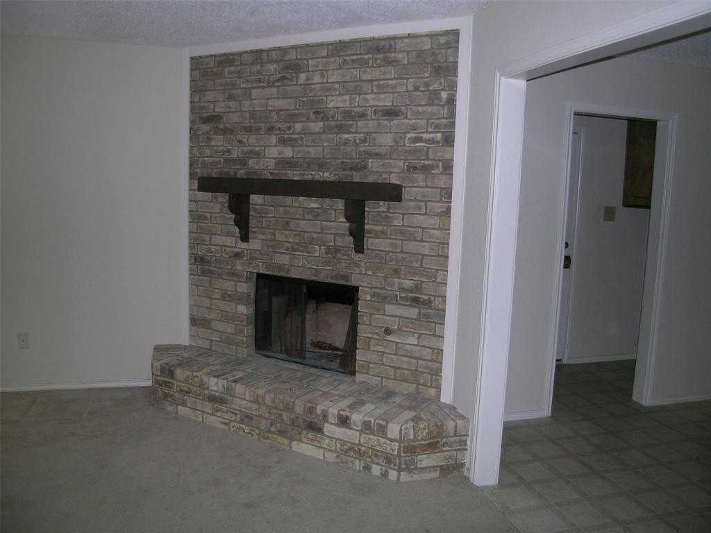 128 E Bethel School Rd - Photo 2 of 4