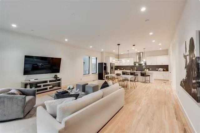 2633 Reagan St #106 - Photo 6 of 16