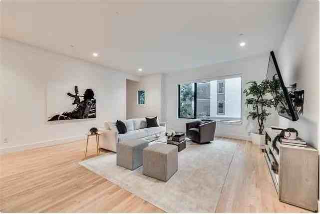 2633 Reagan St #106 - Photo 7 of 16