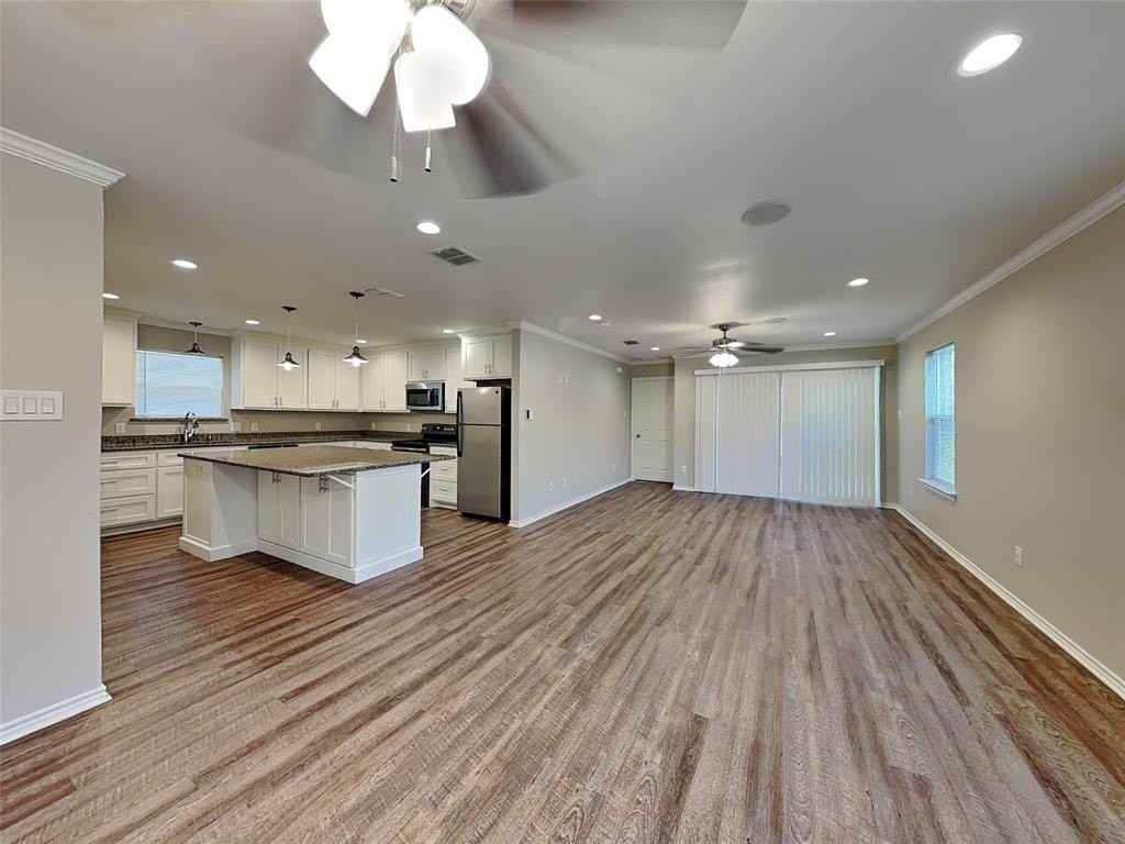 10628 Lone Pine Ln - Photo 4 of 16