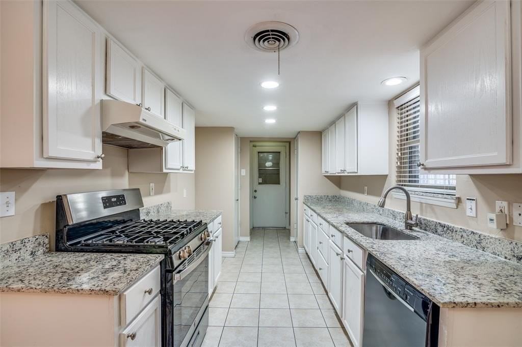 900 Wateka Way - Photo 4 of 13