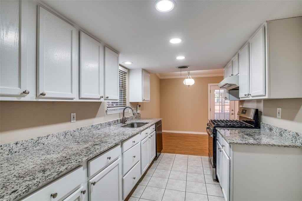 900 Wateka Way - Photo 5 of 13