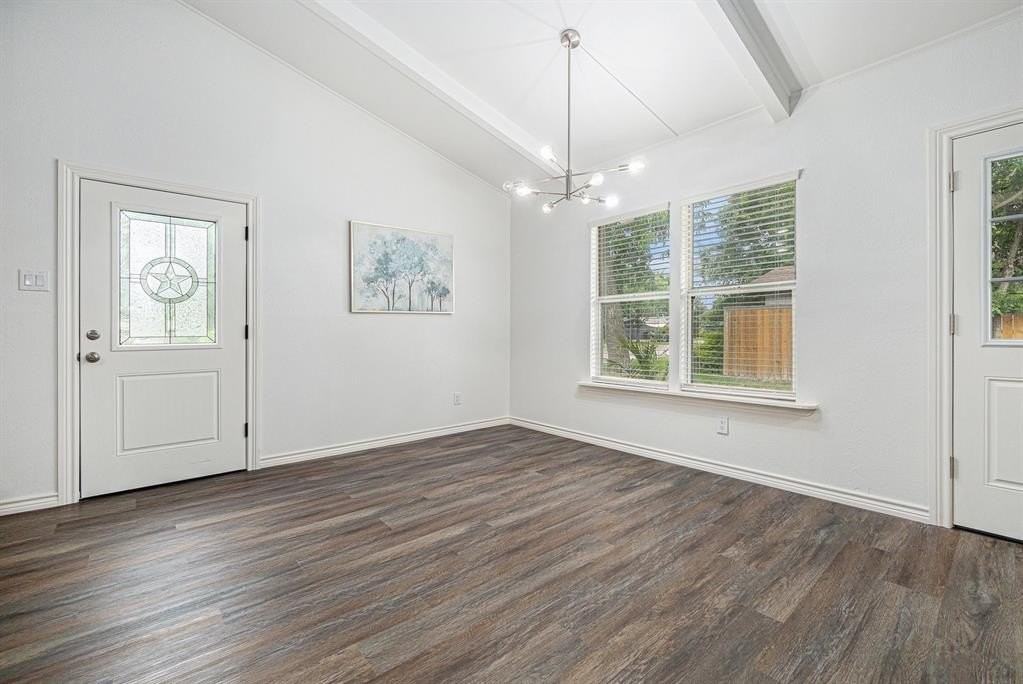 736 Sherbrook Dr - Photo 7 of 29