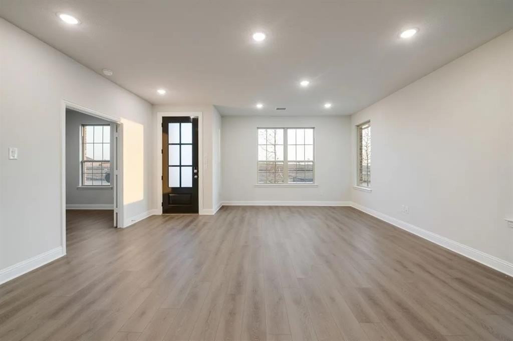 3125 Buckeye St - Photo 4 of 20