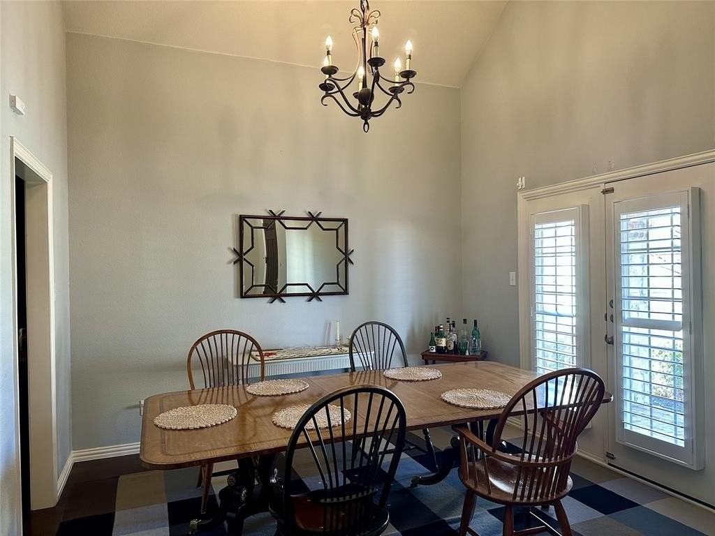 2432 Greenbrook Dr - Photo 5 of 38