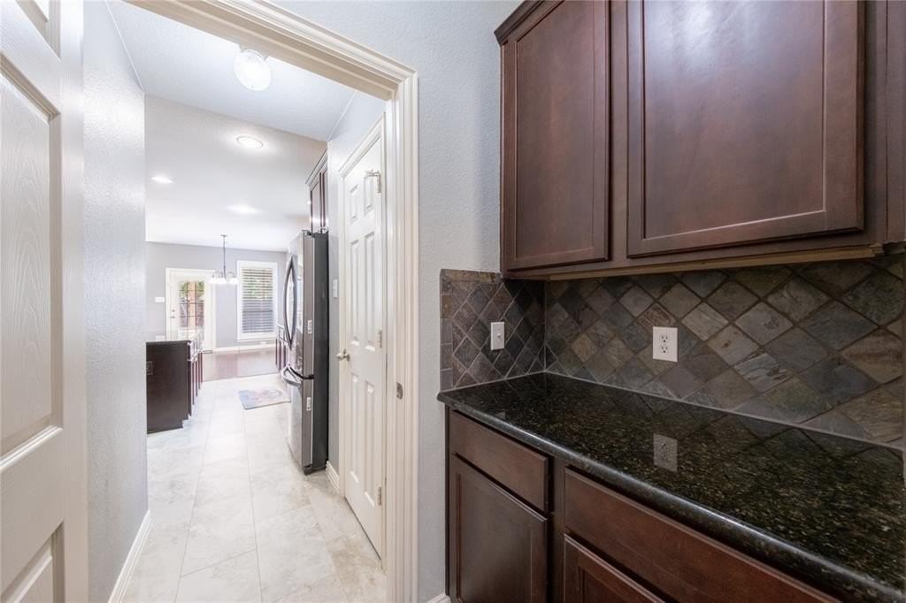 2432 Greenbrook Dr - Photo 7 of 38