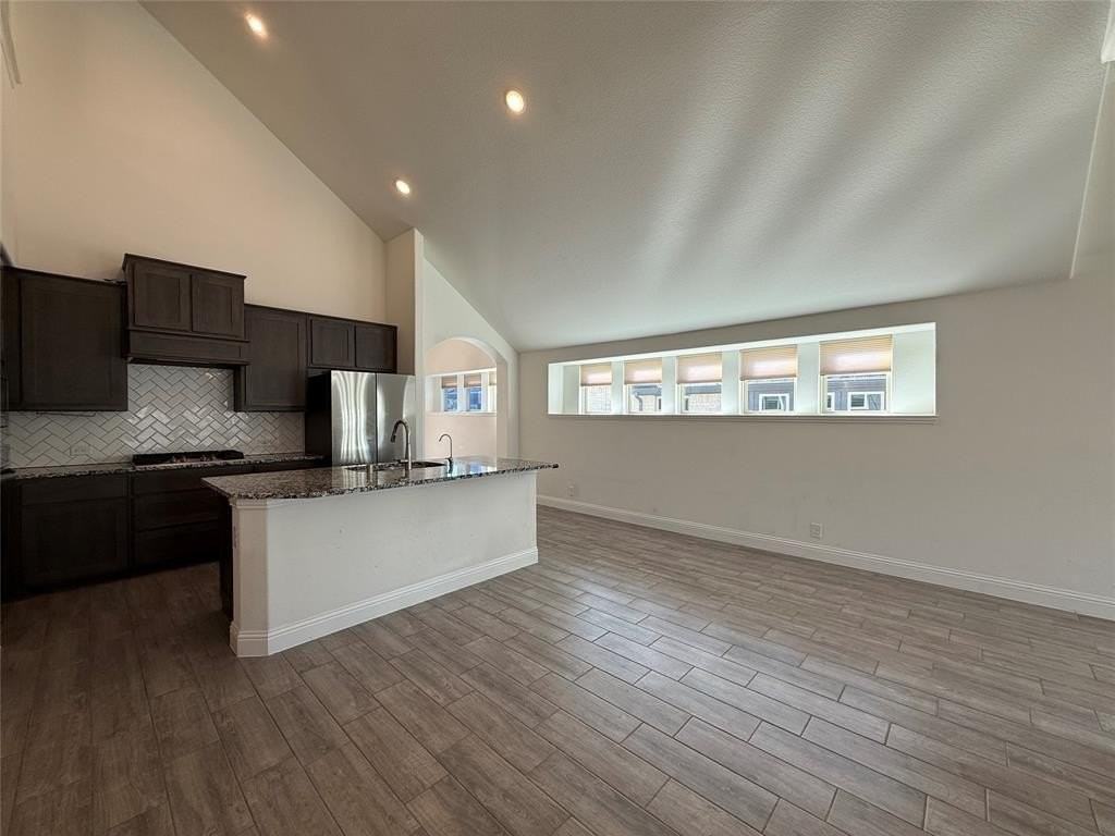 7221 Bird Cherry Ln - Photo 4 of 27