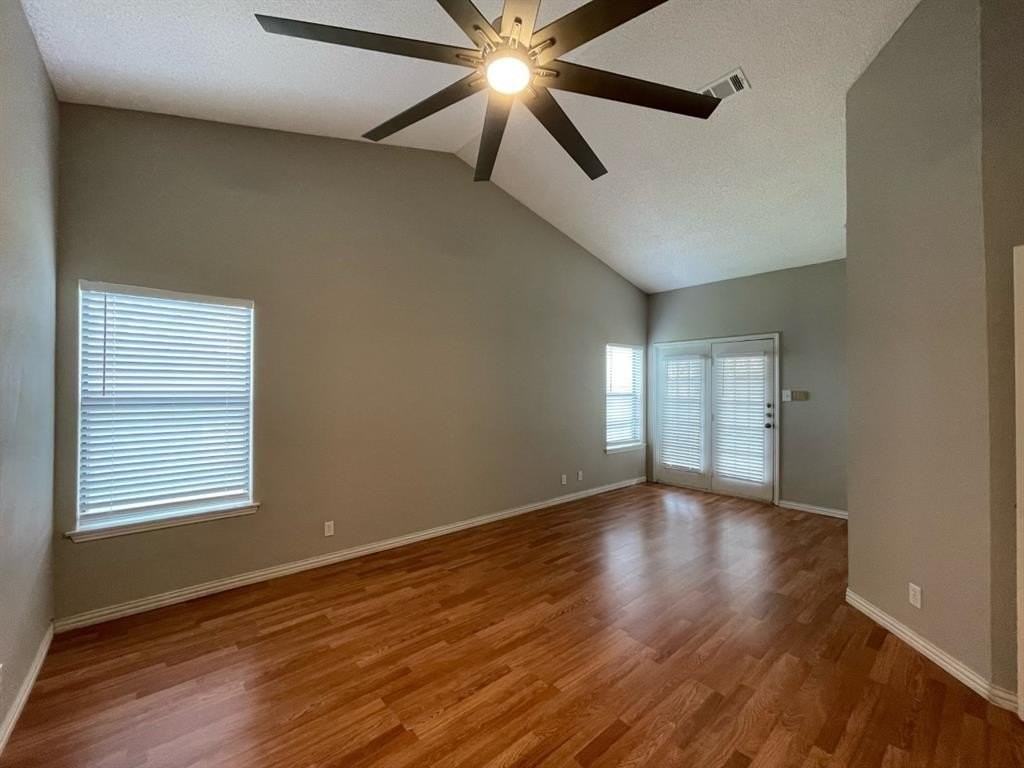 5205 Trailhead Dr - Photo 6 of 12