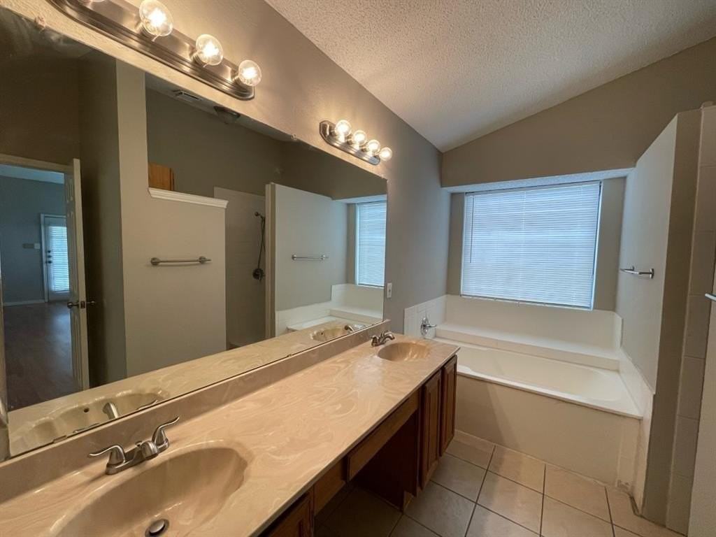 5205 Trailhead Dr - Photo 7 of 12