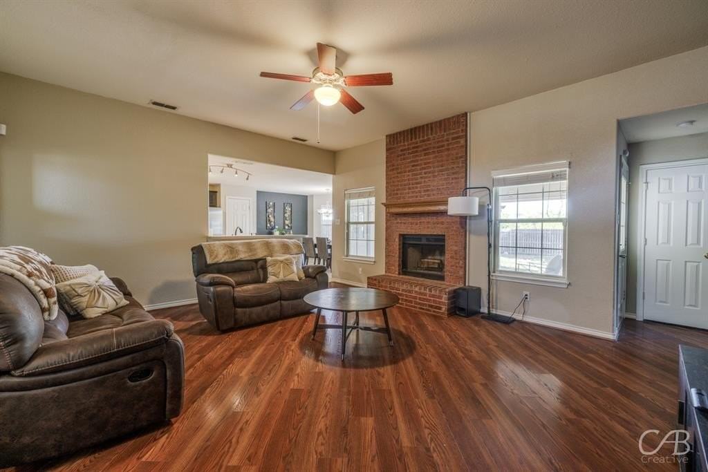 4009 Georgetown Dr - Photo 3 of 33