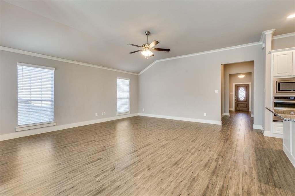 4524 W Lake Highlands Dr - Photo 4 of 25