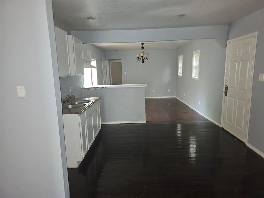 4228 Lorin Ave - Photo 4 of 18