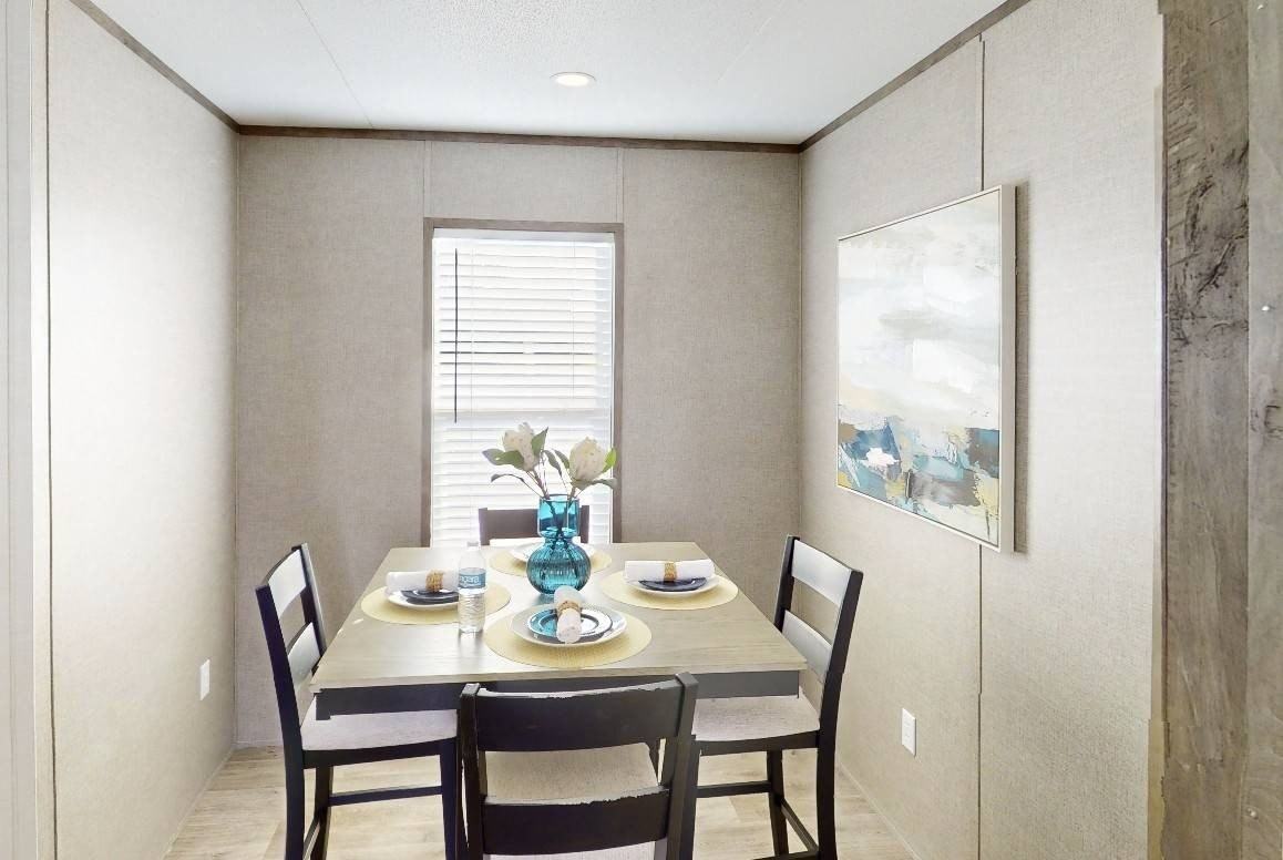 124 Whitney Bend Rd - Photo 3 of 5