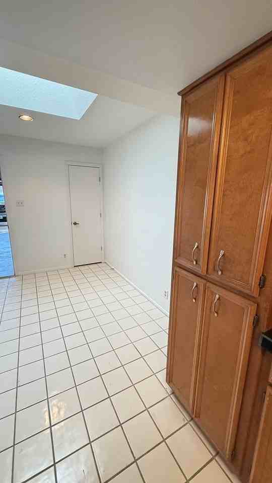 3903 Scott St - Photo 4 of 15