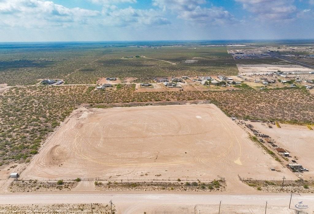 312 Private Road 42 - Photo 2 of 46