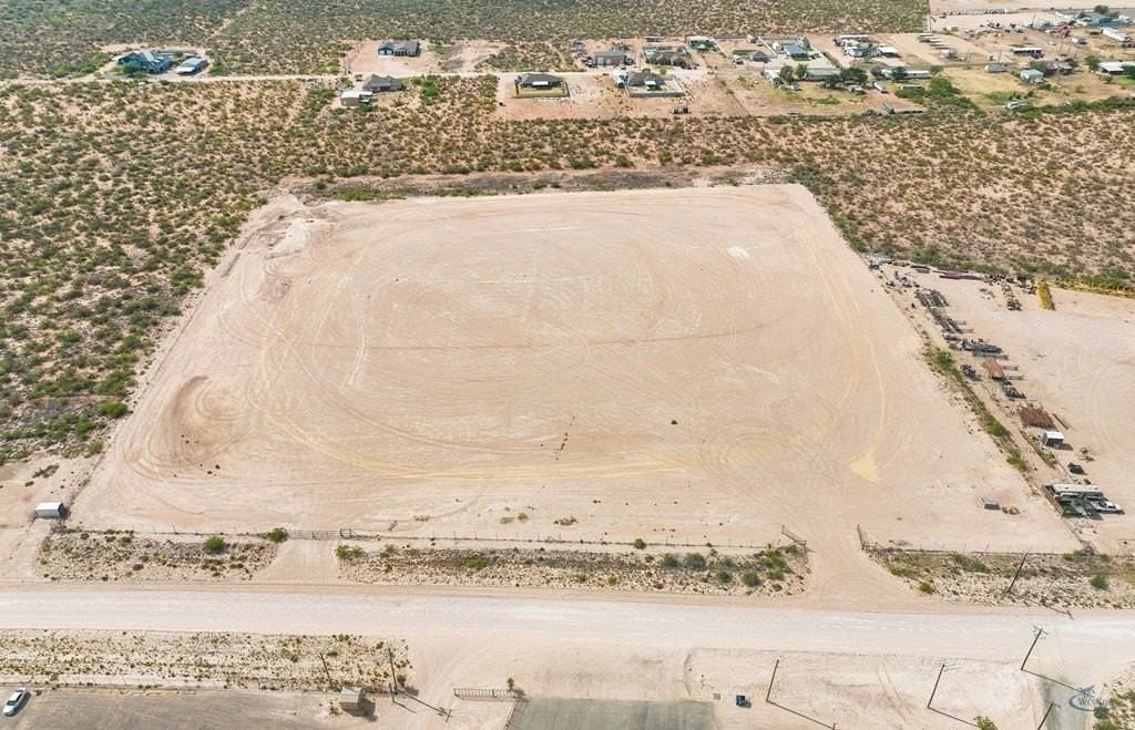 312 Private Road 42 - Photo 5 of 46