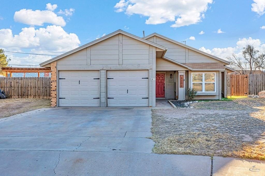 4303 Trevino St - Photo 3 of 35