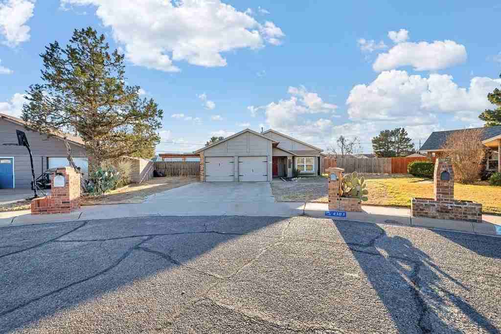 4303 Trevino St - Photo 4 of 35