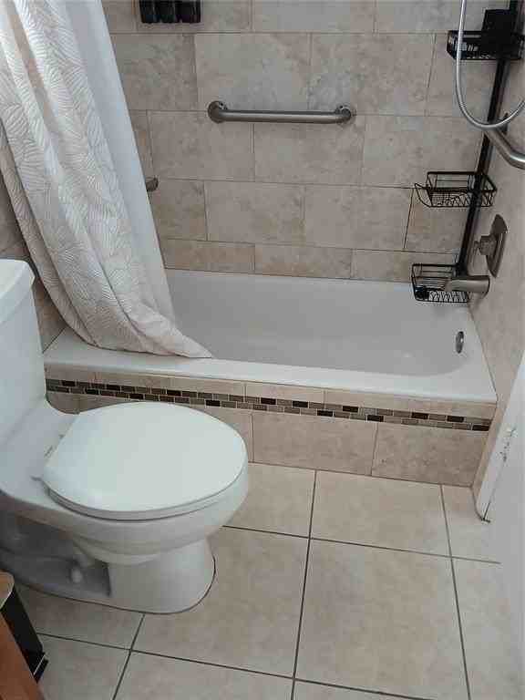 1891 S Ocean Dr #303 - Photo 2 of 6