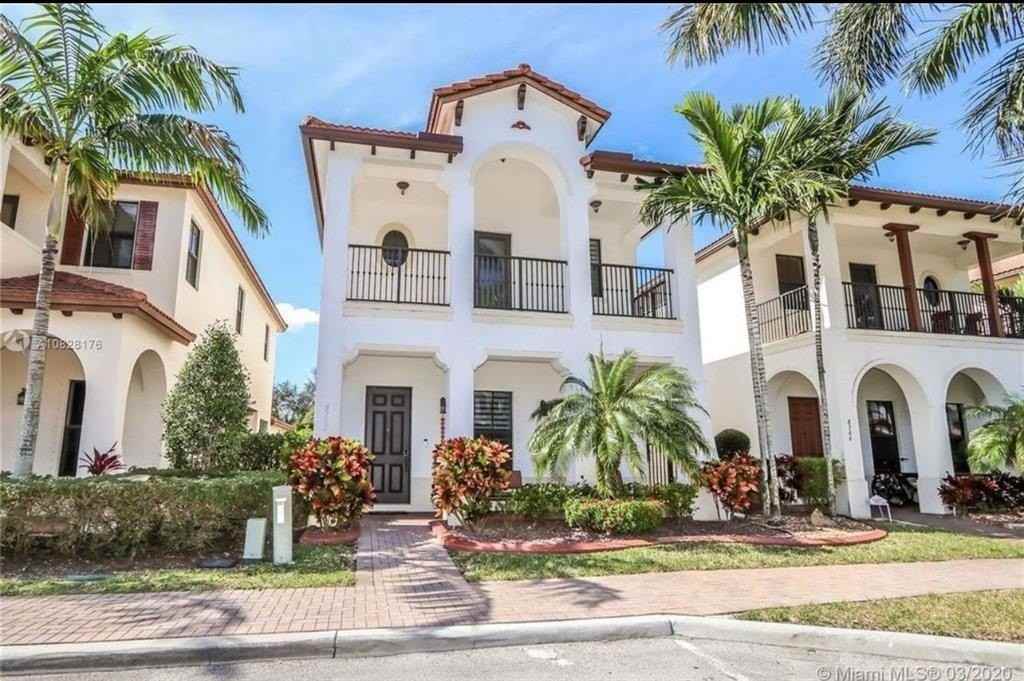 8362 Nw 39th Ct - Photo 2 of 25