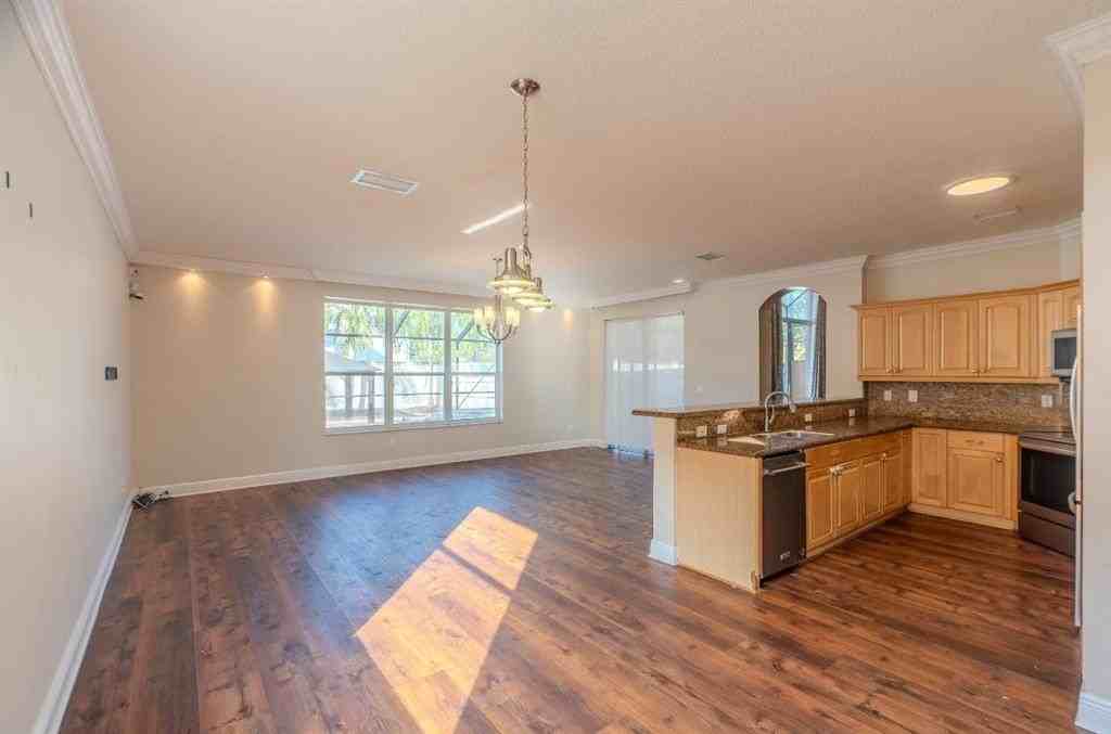 19431 Sw 2nd St - Photo 5 of 28