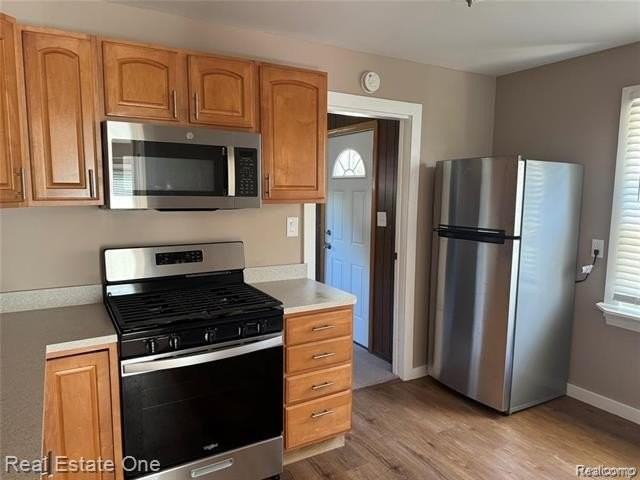 26122 Beverly Rd - Photo 2 of 11