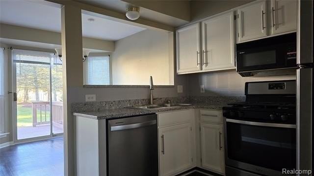 1739 Christopher Dr - Photo 6 of 16