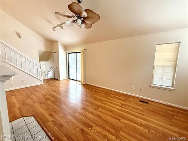 2521 Country Village Ct - Photo 2 of 16